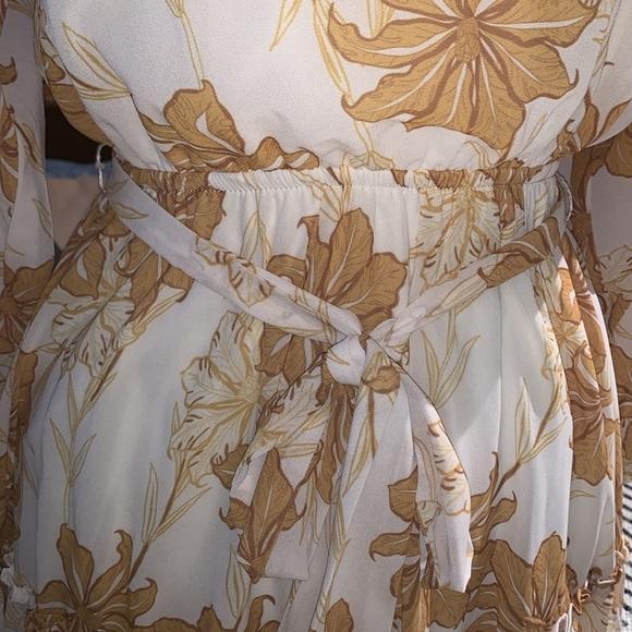 BNWT Ruffle Dress by Flying Tomato - Picture 4 of 11